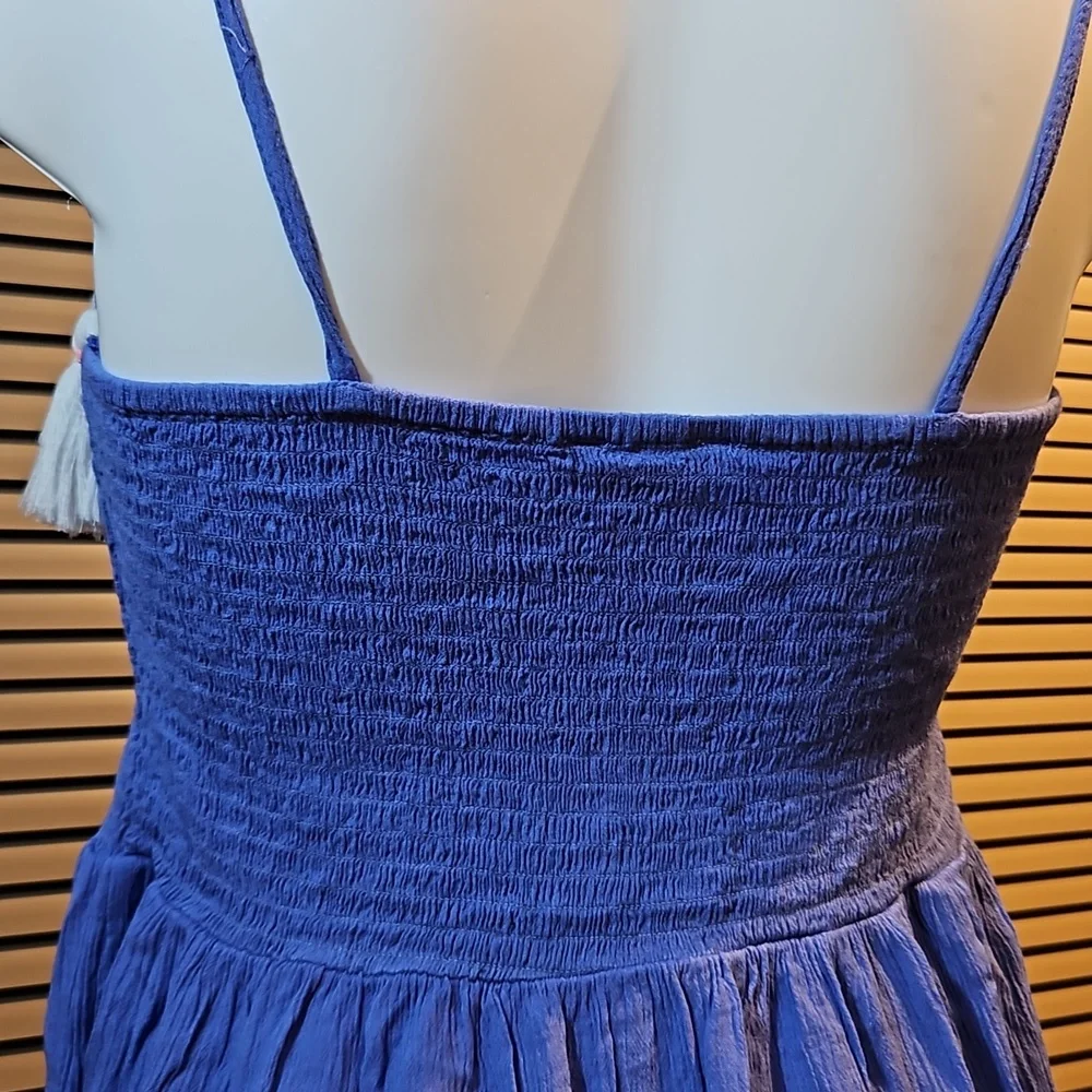 Size M shirred bust embroidered summer slip dress, adjustable straps - Picture 6 of 12